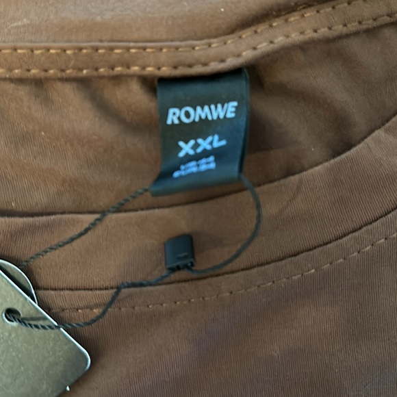 Romwe brown graphic tee XXL - Picture 4 of 7